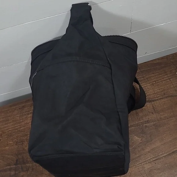 EUC Kipling Alenya Black Crossbody Bag Women's Purse - Picture 2 of 9